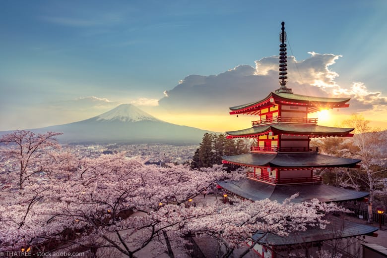 Beautiful view of mountain Fuji and Chureito pagoda at sunset, japan in the spring with cherry blossoms